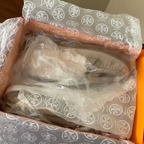 Tory Burch Aberdeen Slippers - Picture 3 of 6